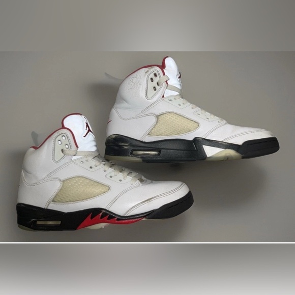 Mens Size 8 Nike Air Jordan 5 V Retro Shoes Fire
Red Silver Tongue 2020 PROJECT - Picture 2 of 10